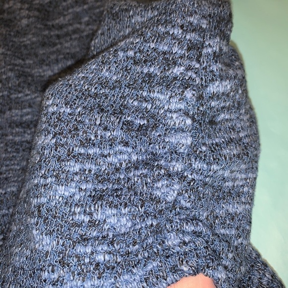 Absolutely Famous Sweater - Picture 7 of 8